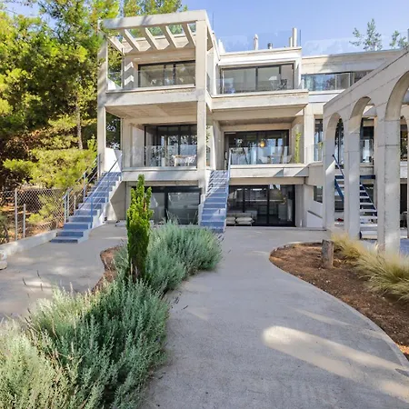 Ferienhaus Pefka Luxury Homes