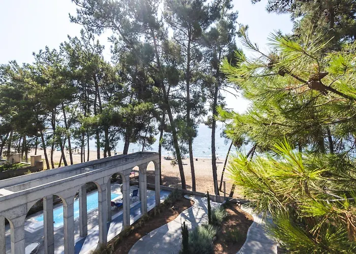 Pefka Luxury Homes
