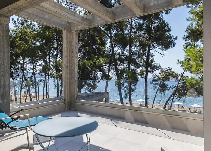 Pefka Luxury Homes *